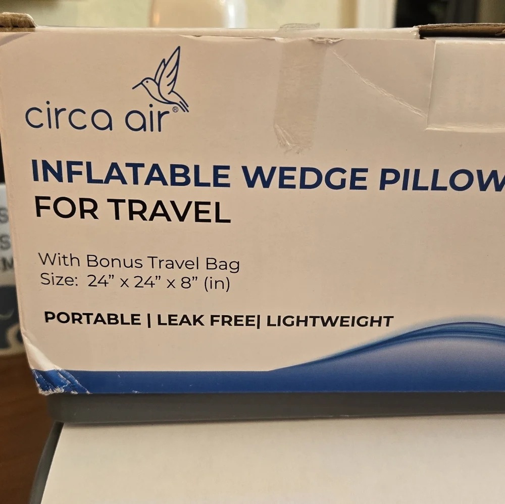 Circa Air Black Inflatable Wedge Pillow for Travel NEW Size:24